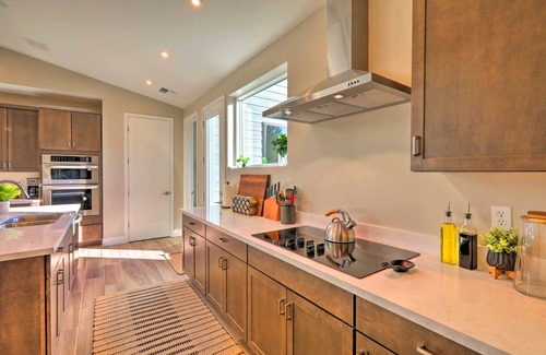 Flagstaff House | Flagstaff Home w/Patios + Mount Humphries Views!