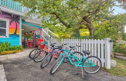 Islamorada Apartment | Flakey's B&B in the heart of Islamorada