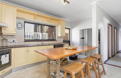 Yzerfontein House | Flamingo Uitsig 17 - Four Bedroom House, Sleeps 8