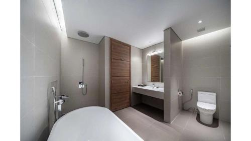 Cat Hai Apartment | Flamingos Cat Ba Resort luxury