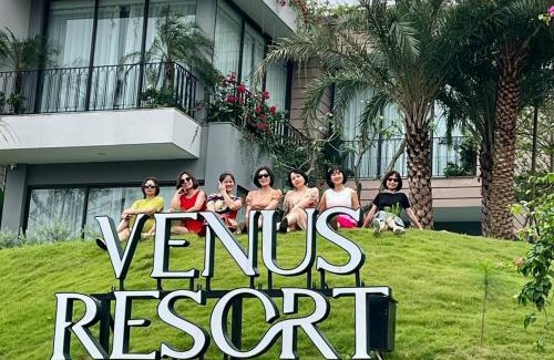 Phuc Yen Villa | FLAMINGOS VENUS REORT -Xanh Villa - 4 phòng ngủ- Bể bơi riêng-Free vé cổng