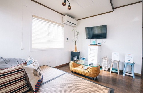 Kadena House | FLASH SALE NOWPrivate Villa3 BedroomLiving BW1 - Whale Okinawa house number 7106/Nakagami-gun Okinawa