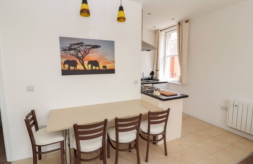 Prestatyn Cottage | FLAT 2, romantic, with a garden in Prestatyn