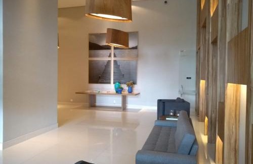 Osasco Apartment | Flat Aconchego, próximo ao centro de Osasco, ar condicionado, academia, piscina, wifi e varanda