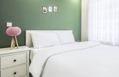 Kucukcekmece Apartment | Flat Close to Shopping Malls in Kucukcekmece