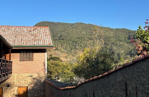 Santo Antonio do Pinhal Apartment | Flat Girassol - 1km da Av Principal