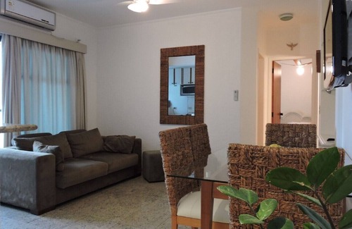 Pitangueiras Apartment | Flat in Guarujá 70 meters from the beach