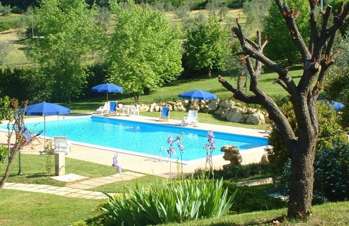 Iano Apartment | Flat in Iano,covered terrace, A/C, village walking distance,Wi-Fi,pool, sleeps 8