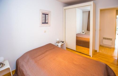 Middelkerke Apartment | Flat near Zeedijk and Tram Stop
