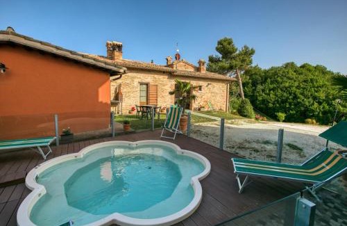 SantʼAngelo in Vado House | Flat on a farm with swimming pool and many activities