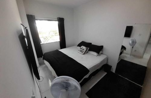 Vargem Pequena Apartment | Flat piscina AR VAGA 5min Recreio próx CT Flamengo