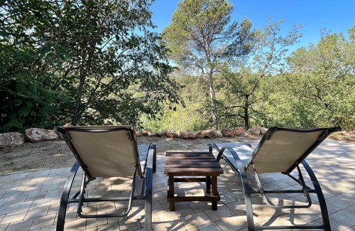 La Torre de Claramunt House | Flat Riu d'Agost with garden terrace