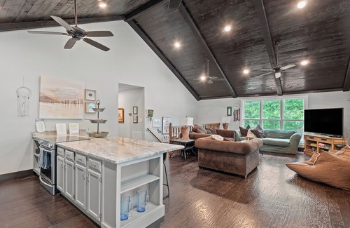 Arley House | Flat Rock Cabin: 4 BR, 3 BA in Arley, Sleeps 13