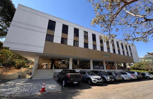 Sudoeste e Octogonal Apartment | Flat Sudoeste Ed. Leonardo Center by CentoEdez
