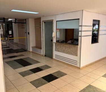 Sudoeste e Octogonal Apartment | Flat Sudoeste Ed. Leonardo Center by CentoEdez