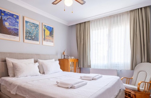 Bornova Apartment | Flat w Balcony 10 min to Forum Bornova and Metro