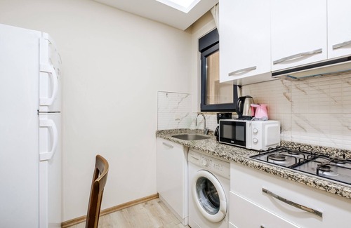 Goynuk Apartment | Flat w Balcony 5 min to Beach in Kemer