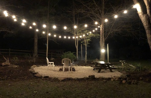 Ingles House | Flat waterfront property near Virginia Tech/Blacksburg on Claytor Lake