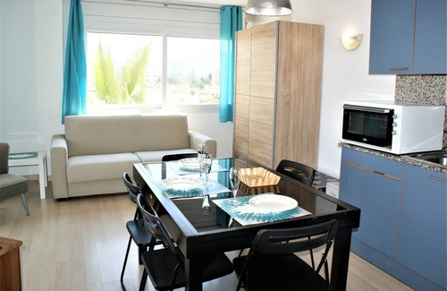 Castello d'Empuries Apartment | Flat with canal views and communal pool AV-20