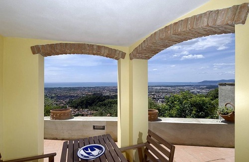 Massa Apartment | Flat with terrace,stunning view over the coast, Wi Fi, E-Car Charging station