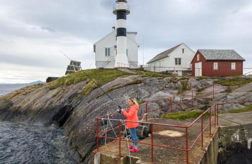 Midsund Municipality Resort | Flatflesa Fyr - by Classic Norway Hotels