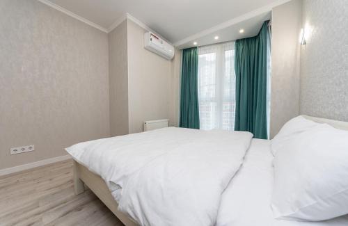 Pozniaky Apartment | FlatRent Drahomanova 2a