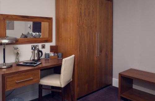 Stirling Hotel | Fletcher's Restaurant Bar & Rooms