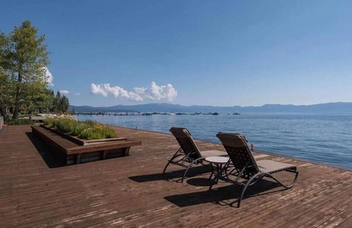 Homewood House | Fleur Du Lac 16 By Tahoe Getaways - Lakefront Monthly Rental with Pool, Tennis, Gym, Boat Slip
