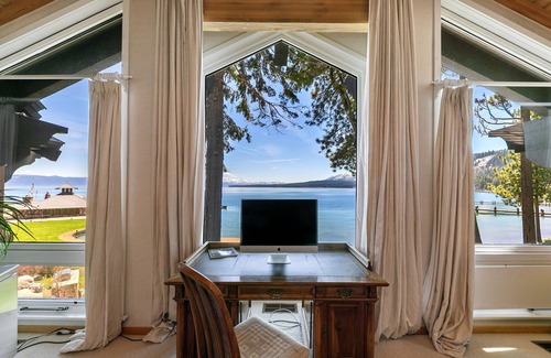 Tahoe Pines House | Fleur Du Lac 7 By Tahoe Getaways - Monthly Rental with Pool, Tennis, Gym, Buoy, Lakefront