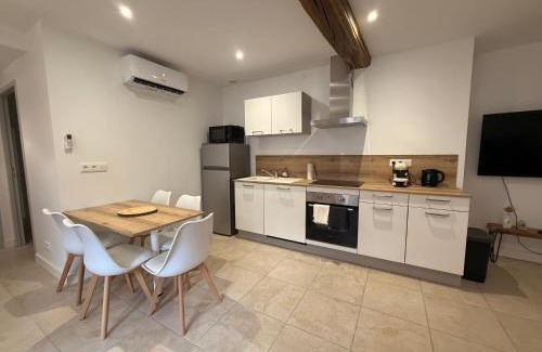 Lancie Apartment | Fleurie Appartement T2