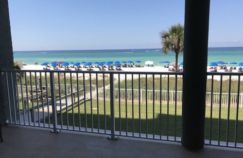 Long Beach Condo | Flexible Policies: Affordable #3 *Beach Front Condo* Condo Great Views!