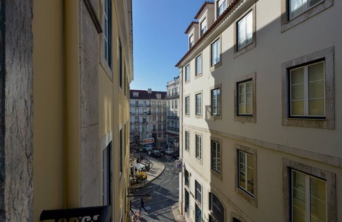Encarnacao Apartment | FLH Bairro Alto - Chiado Spacious Flat