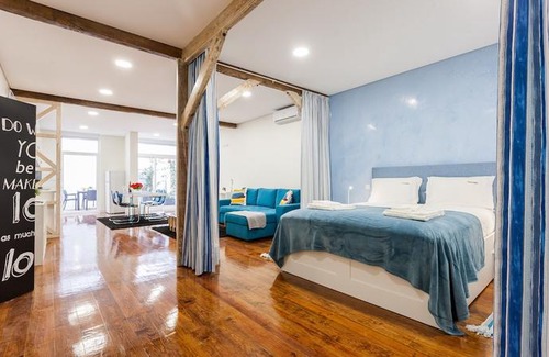 Alfama Apartment | Flh Graça Artistic Studio