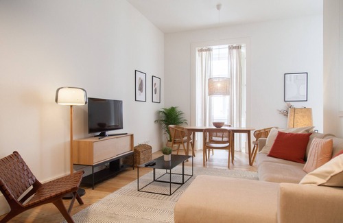 Santa Maria Maior Apartment | FLH Praça Comércio Bright Flat