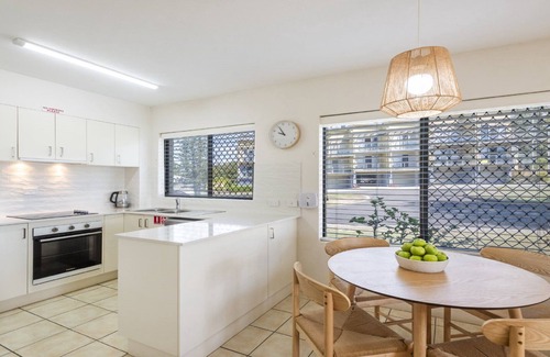 Yamba Apartment | Flinders Lodge Unit 1