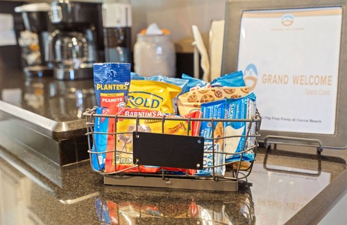 Avon By The Sea Condo | Flip Flop Foray at Cocoa Beach – Stay for 6 w/oversized heated pool