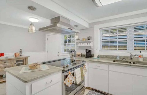 Saint Simons Island House | Flip Flop Paradise: St. Simons Island Duplex Sleeps 17