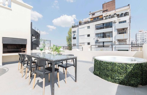 Palermo Condo | Fliphaus + Vibes in Soho 'C' - 4 Bd Pool & BBQ