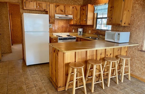 Sabinal Cabin | Float 2 Cabin! Comanche Crossing, Private River Access, Near Music Venues!