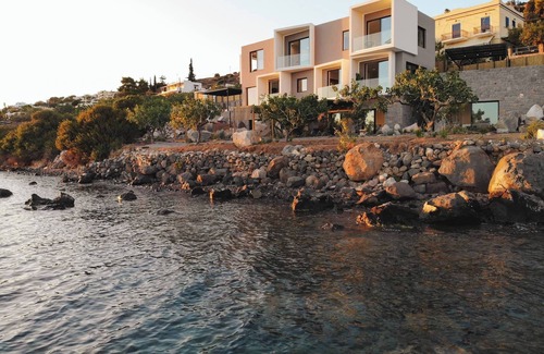 Aegina Villa | Floating Cubes Villa with Private Jacuzzi, Floating Cubes Villas Aegina