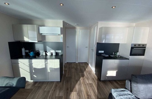 Laasow Boat Rental | Floating House "Time Out"