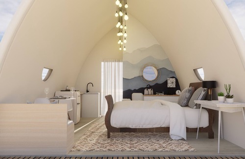 Kaputian Boat Rental | Floating Home in Reef Resort Unit 13
