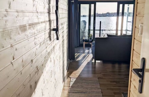 Vastervik Boat Rental | Floating house in Västervik