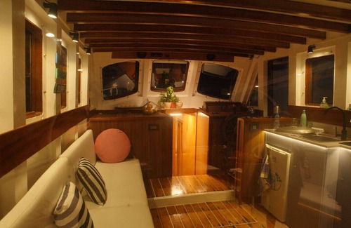 Batroun Boat Rental | Floating Iris Boat in Batroun