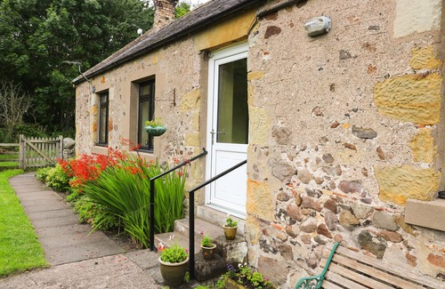 Cornhill on Tweed Cottage | FLODDEN EDGE FARM COTTAGE, pet friendly, with a garden in Milfield