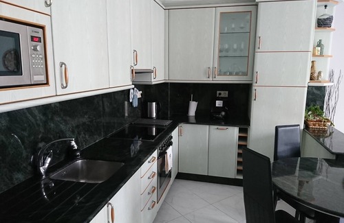 La Coruna Condo | Floor in Spain Square of 85 m. 3 bedrooms, 2 bathrooms Offer January and February