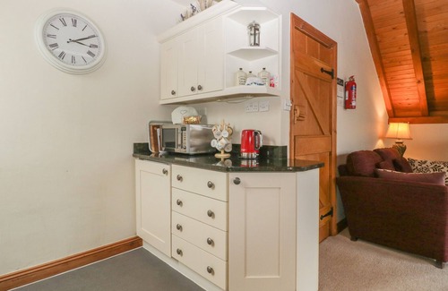Crowcombe Cottage | FLORA'S BARN, pet friendly, character holiday cottage in Crowcombe