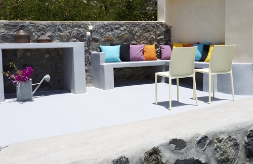 Pyrgos House | Flora's Stone House