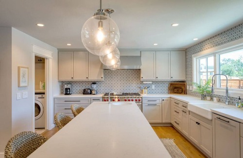 Windsor House | Flora Vina - Country Home with Vineyard Views