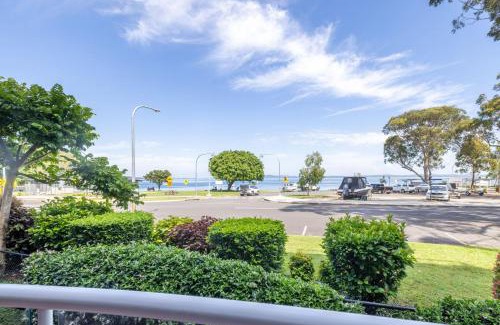 Nelson Bay House | Florentine 3, 11 Columbia Cl - Lift, Linen and Sensational Waterviews